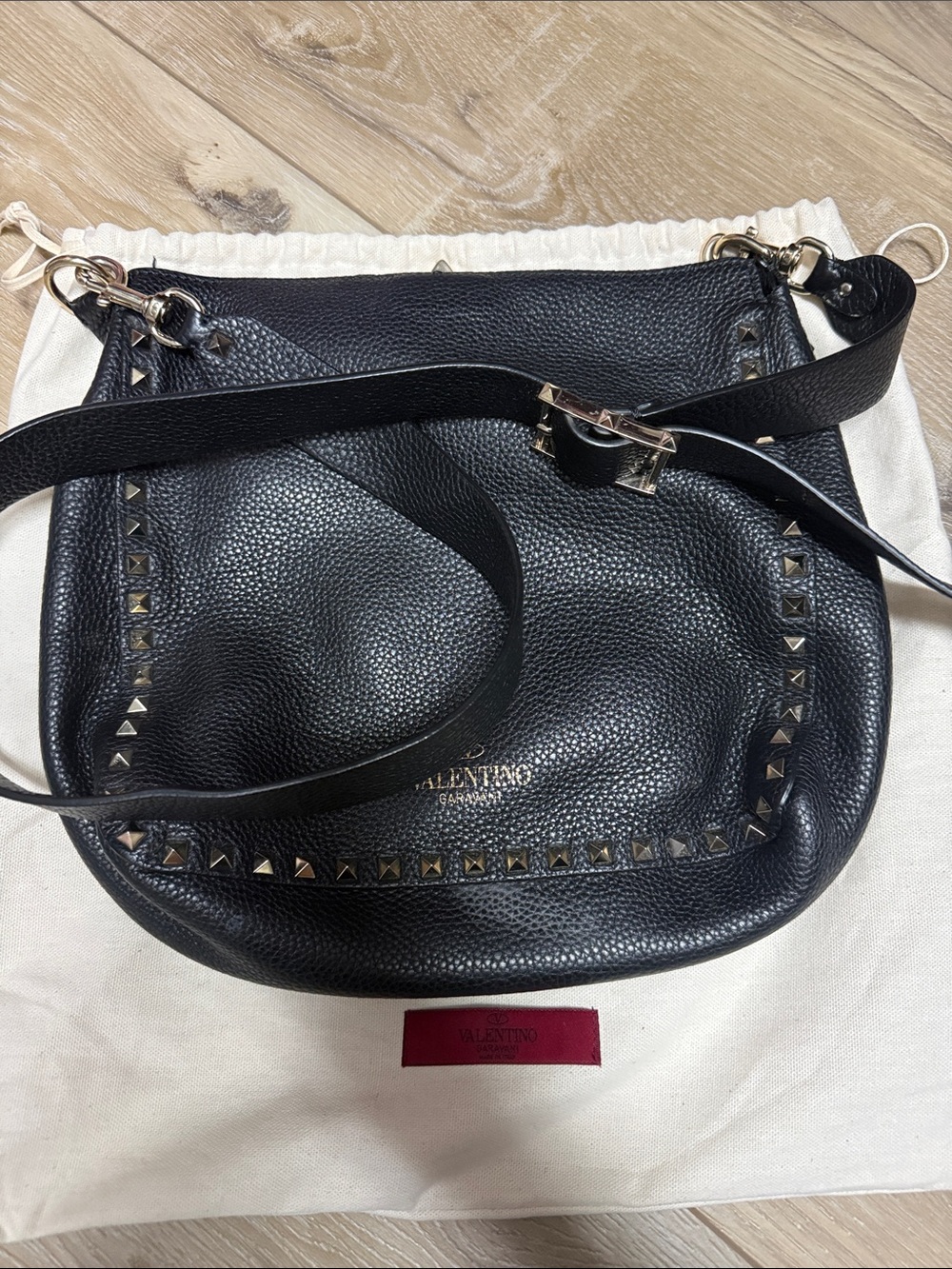 Valentino Garavani Black Pebbled Leather Rockstud Shoulder Bag